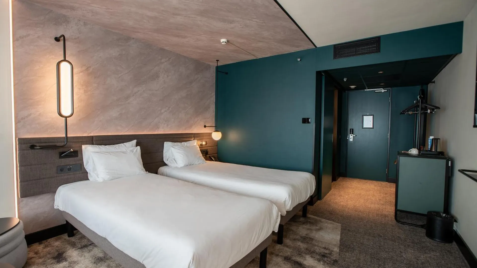 Novotel Rotterdam Brainpark Нидерланды