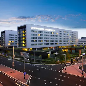 Отель Steigenberger Airport Amsterdam